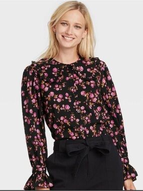 Who What Wear Black Blouse with Pink rose Floral Print size XXL Ruffle details-D